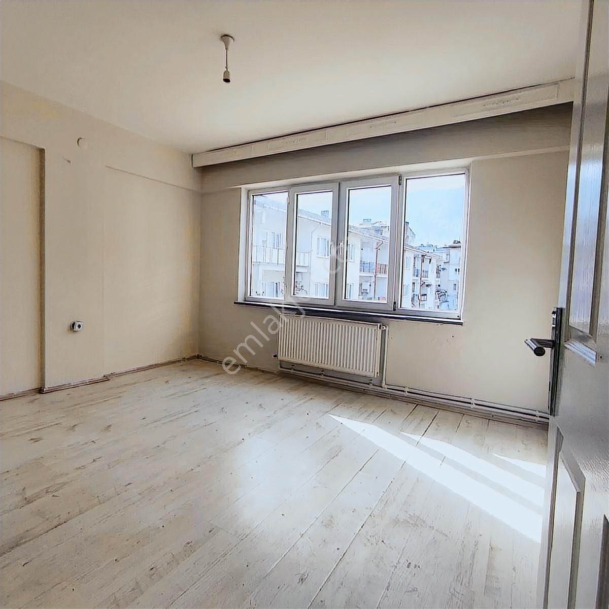 Cemal Emlak Bursa Yildirim Ankara Asfaltı 3+1 Tadilat Ve Boyası - Görsel 24