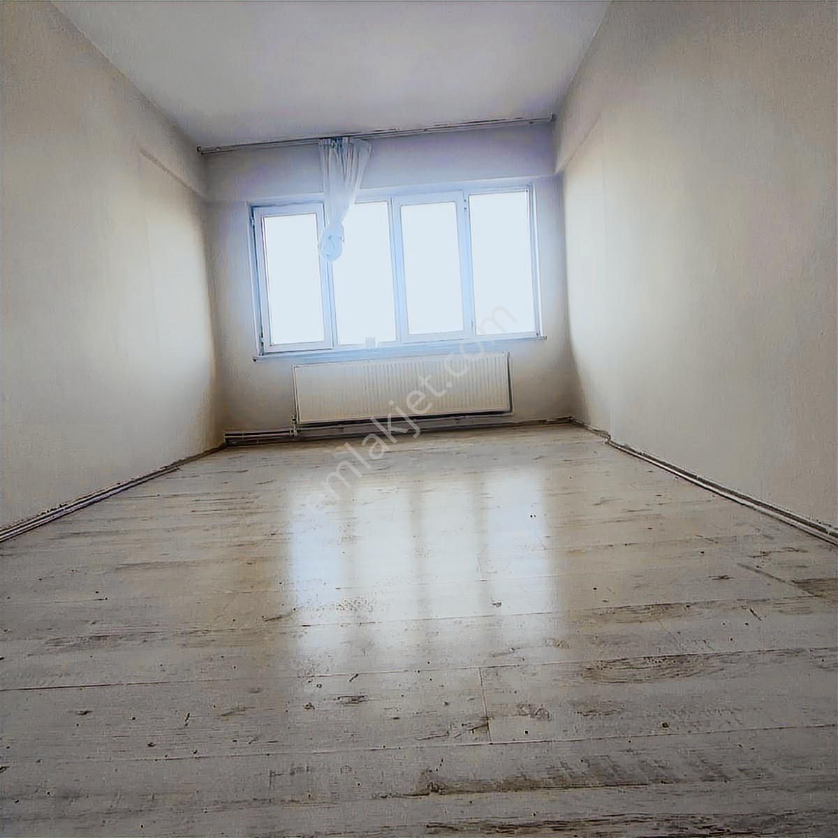 Cemal Emlak Bursa Yildirim Ankara Asfaltı 3+1 Tadilat Ve Boyası - Görsel 2