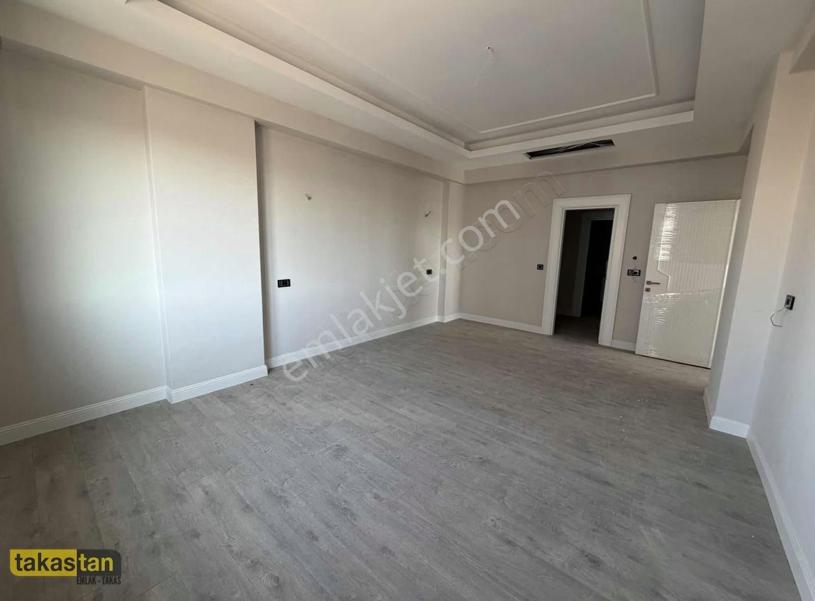 Yamaçtepe'de 5.5+1 Ultra Lüx Gözde Daire - Görsel 9