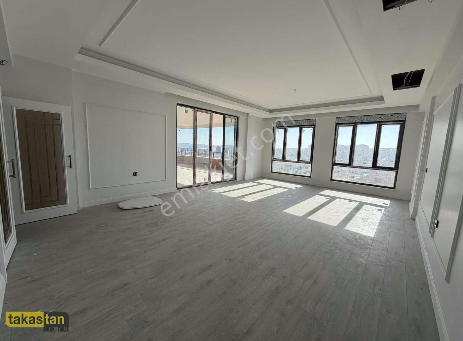 Yamaçtepe'de 5.5+1 Ultra Lüx Gözde Daire - Görsel 7