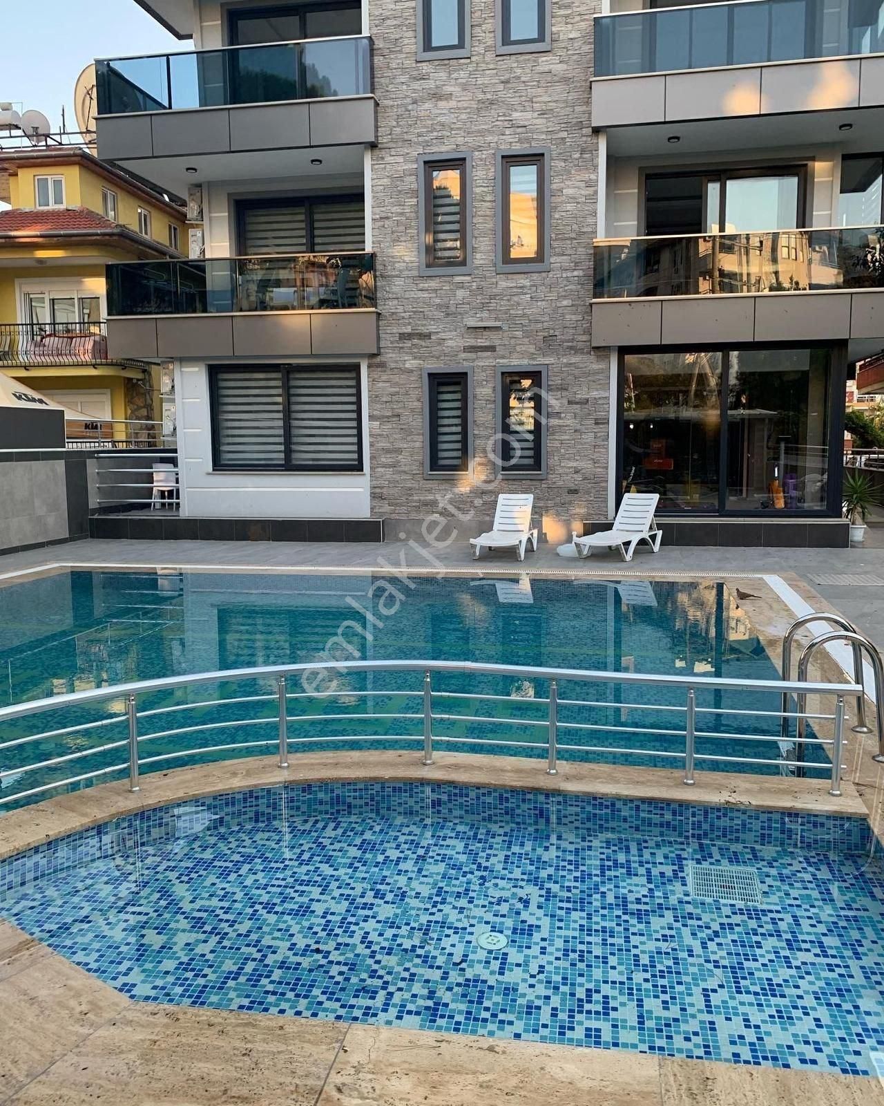 Alanya Merkezde Modern 1+1 Daire – Denize 300 M - Görsel 3