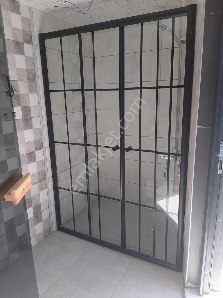 Alanya Merkezde Modern 1+1 Daire – Denize 300 M - Görsel 9