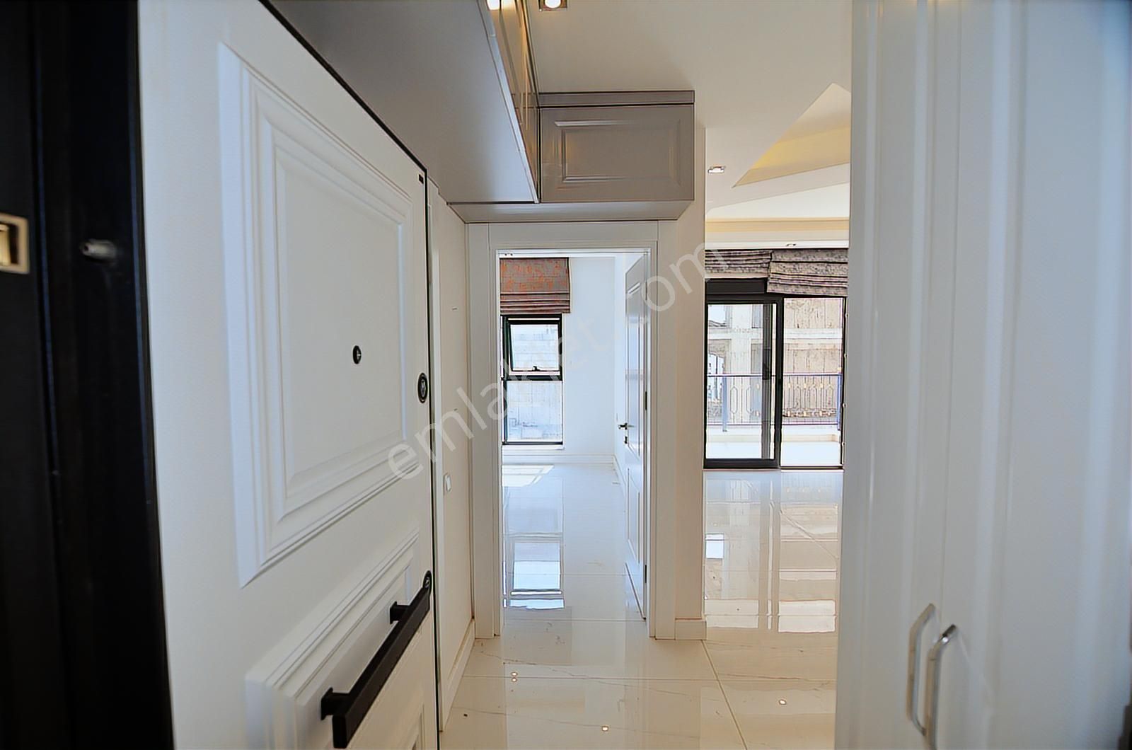 Alanya Mahmutlar Volantis Tower Residence Satılık 1+1 Daire - Görsel 2