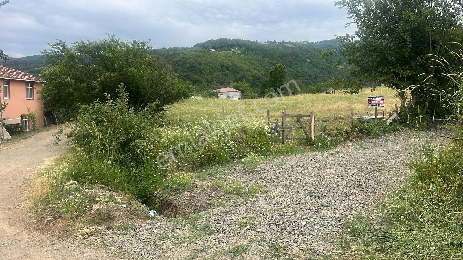 Kurugökçe Resmi Yola Cepheli 1860 M² Tarla Satılık Fırsat! - Görsel 3