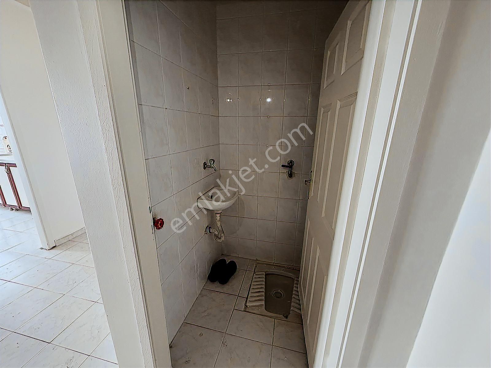 Bademlikte Temiz 3+1 Kiralık Daire - Görsel 7