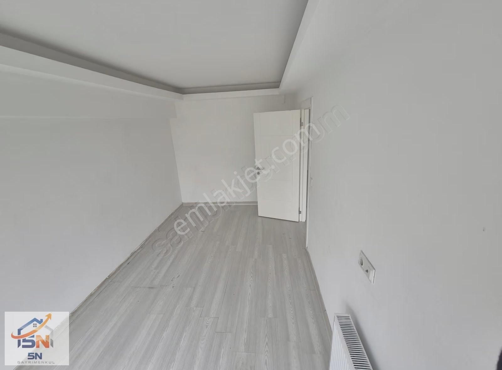Metrobüse Yürüme Mesafesi Satılık 1+1 Daire - Görsel 17