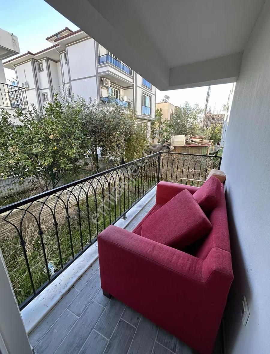 Gizemli Emlaktan Satılık 1+1 Geniş Daire - Görsel 5