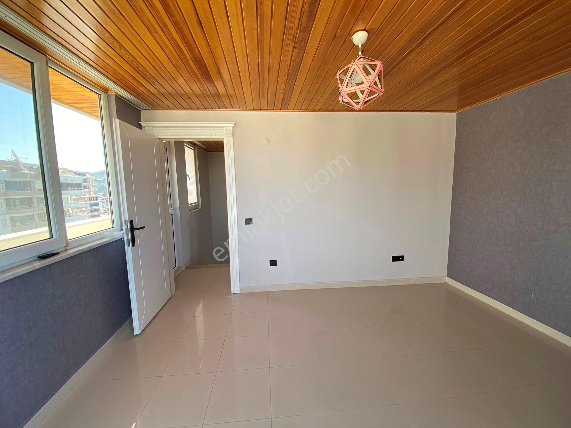 Alanya / Mahmutlar’da Panoramik Deniz & Dağ Manzaralı 3+1 Dubleks - Görsel 12