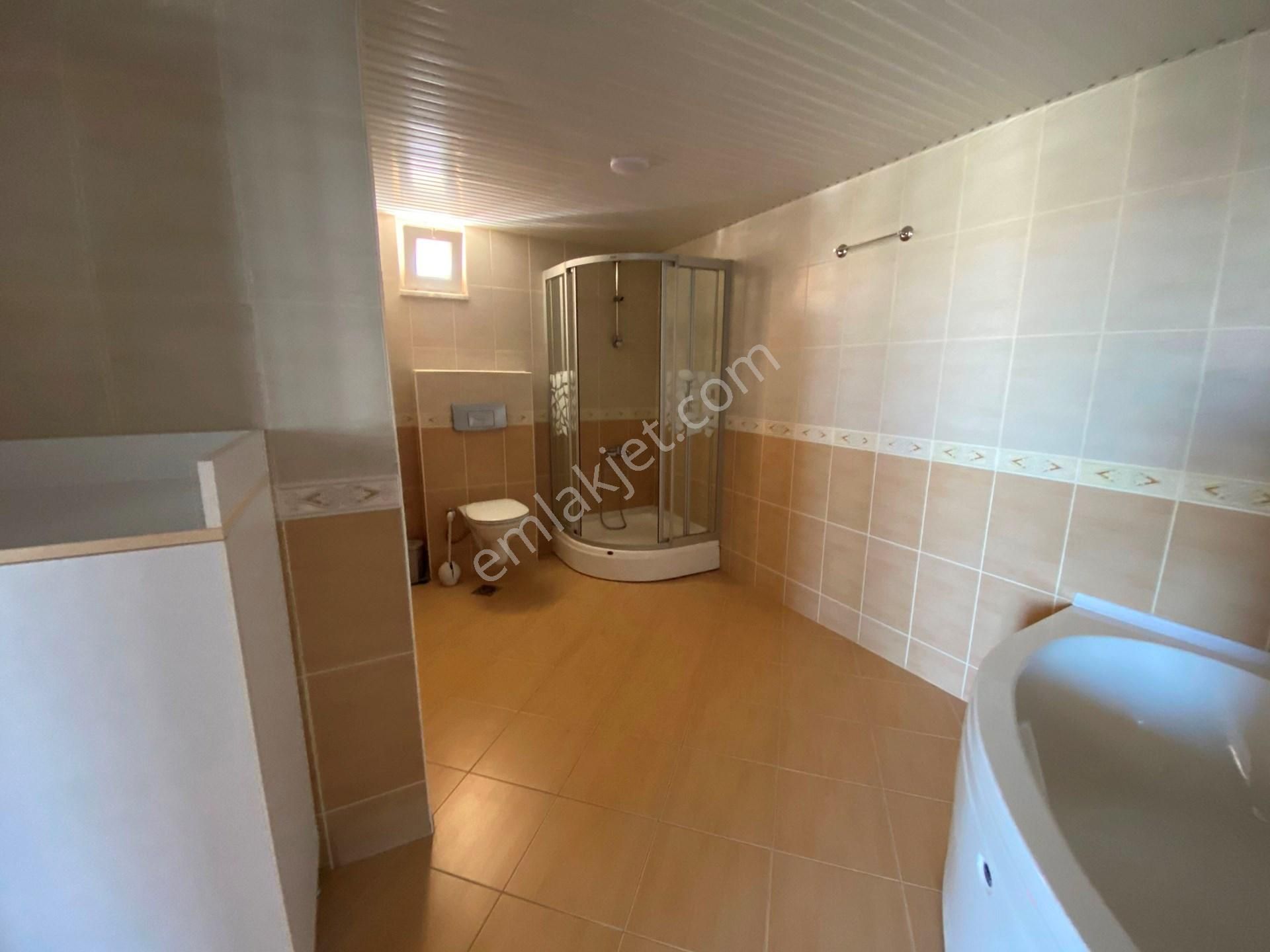 Alanya / Mahmutlar’da Panoramik Deniz & Dağ Manzaralı 3+1 Dubleks - Görsel 13