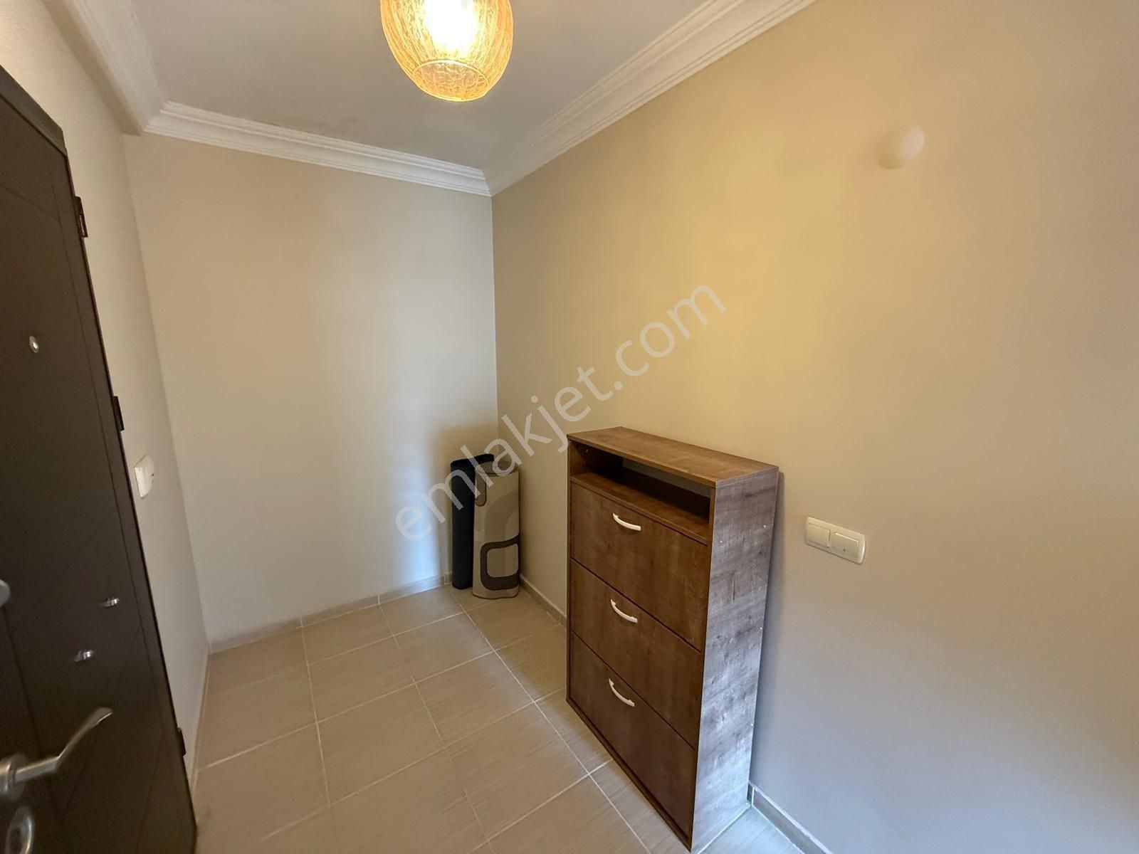 Kuşadası Değirmendere Mevkiinde Arakat Asansörlü Deniz Manzaralı 3+1 130m2 Daire - Görsel 4