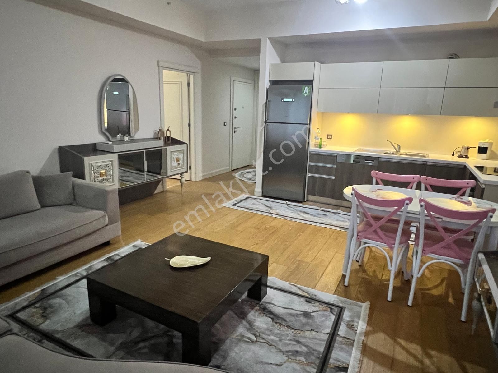 Kiptaş Venezia Mega Kiralık Full Eşyalı Avm Mnzr. 1+1 Daire - Görsel 3