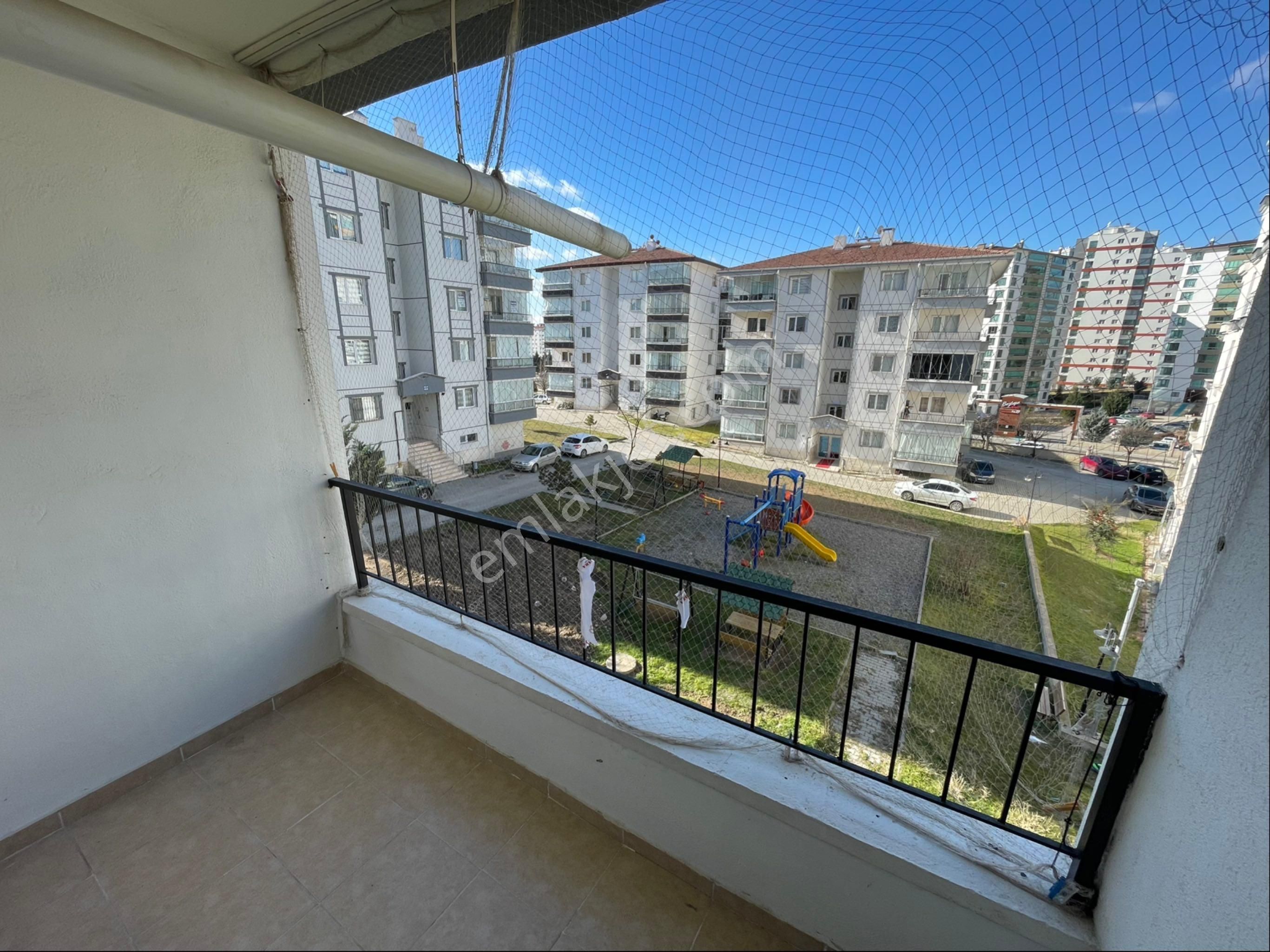 Turgut Özal Mah. Ara Kat 3+1 Kiralık Daire - Görsel 3