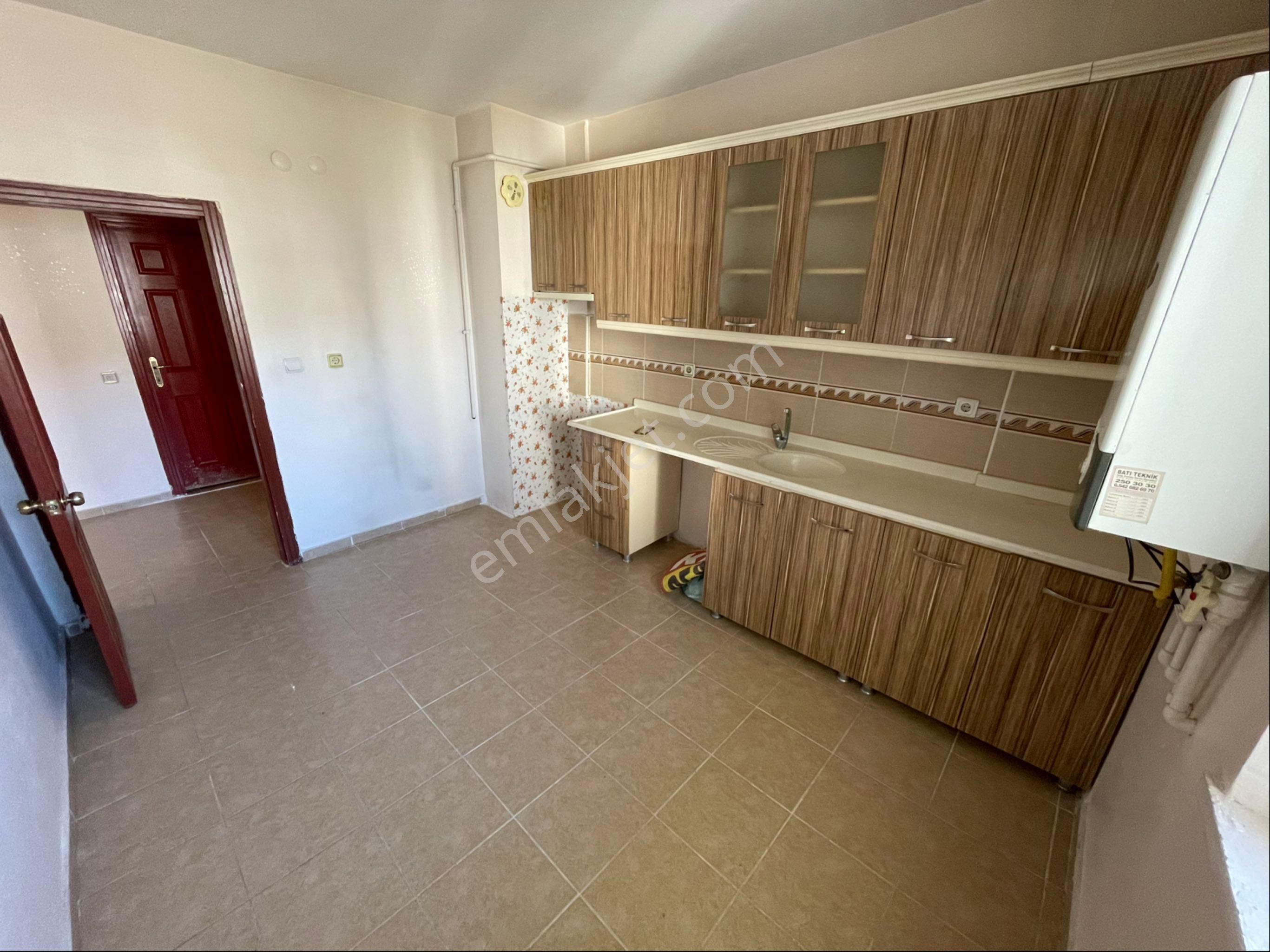 Turgut Özal Mah. Ara Kat 3+1 Kiralık Daire - Görsel 2