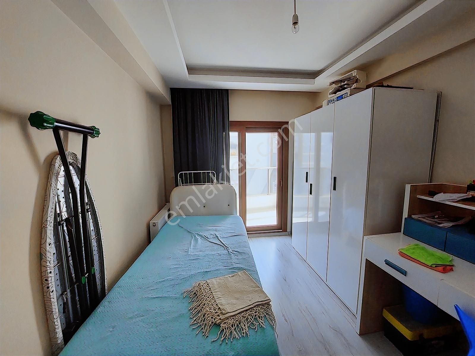 Buca Menderes Mah De 3+1 D.gazlı Çift Cephe Balkonlu Satılık - Görsel 21