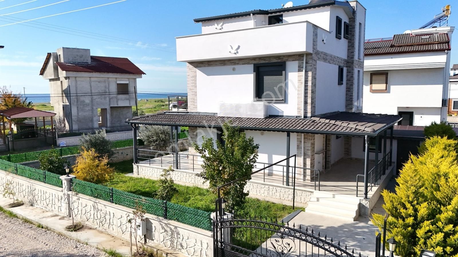 Salihleraltında Deniz Manzaralı Lüks 6+1 Müstakil Satılık Villa - Görsel 3