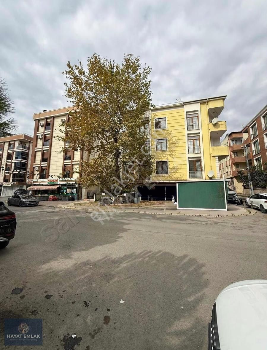 Yayla Güzel Konumda Satılık Dükkan