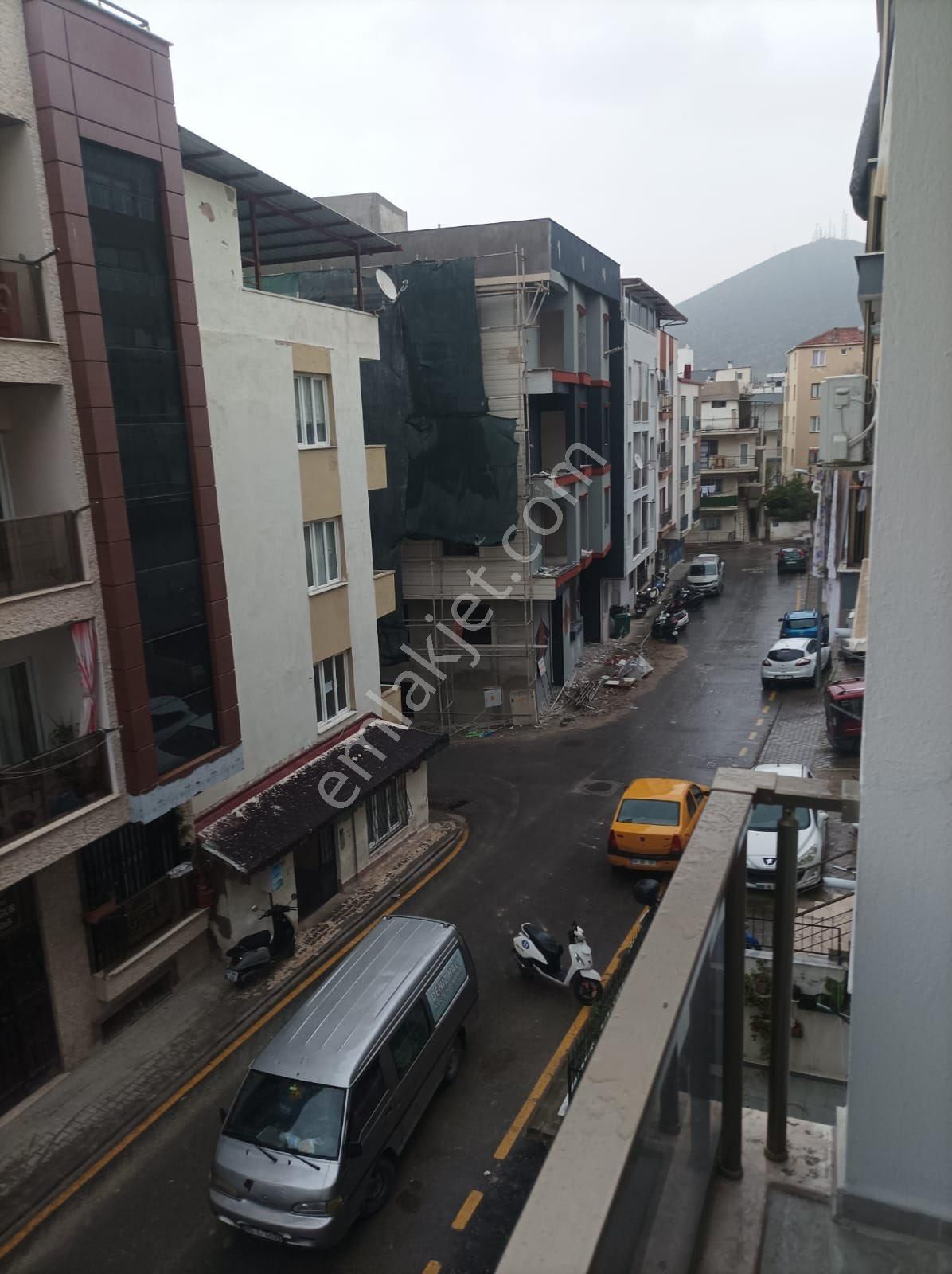 Kuşadası İki Çeşmelik Bölgesinde Satılık Dubleks