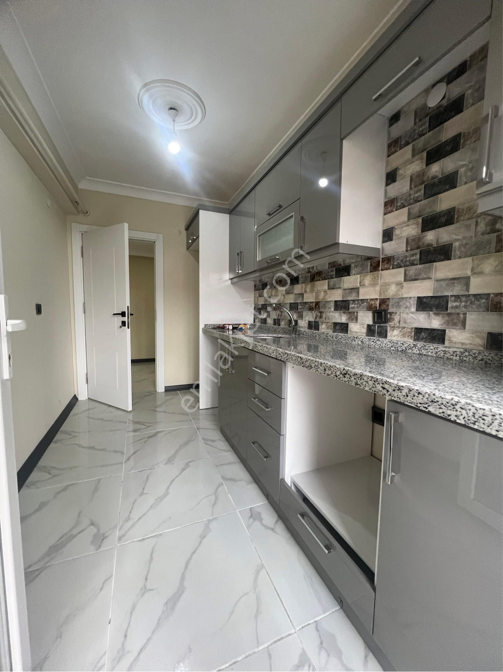 Turgut’tan Ön Cephe 4+2 Çatısı Yüksek Dublkes Daire - Görsel 27