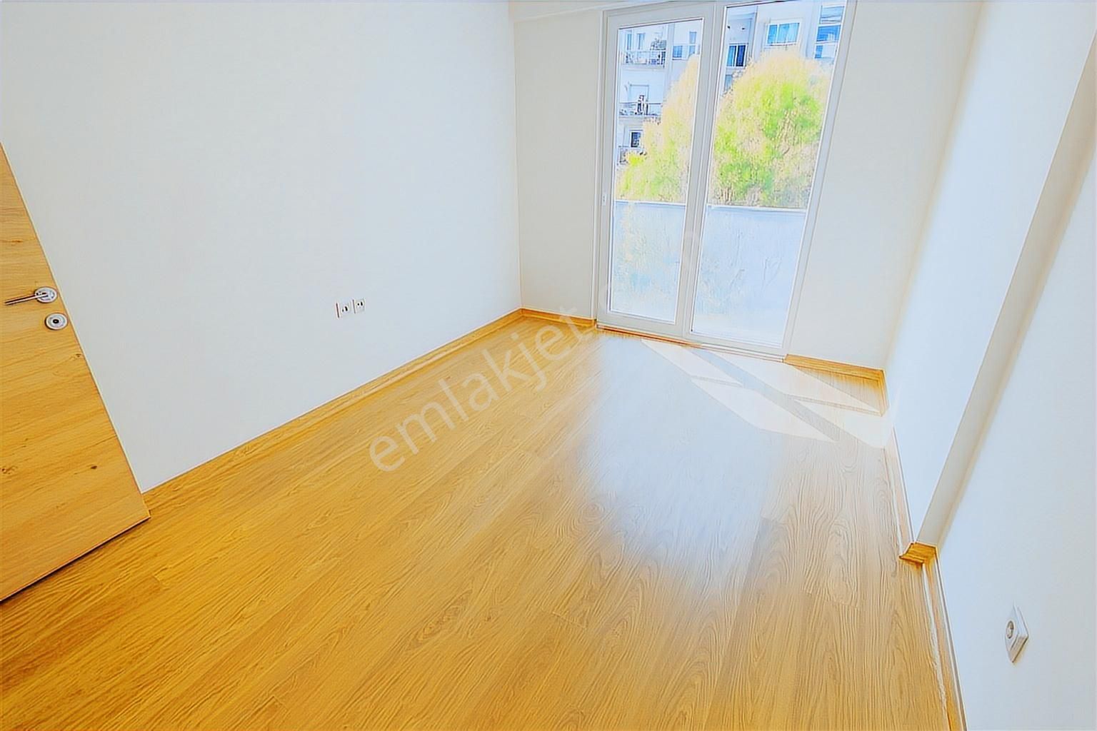 Ekpa 1207 Sitesi'nde Havuz Cephe 1+1 Güvenlikli Kiralık Daire - Görsel 7