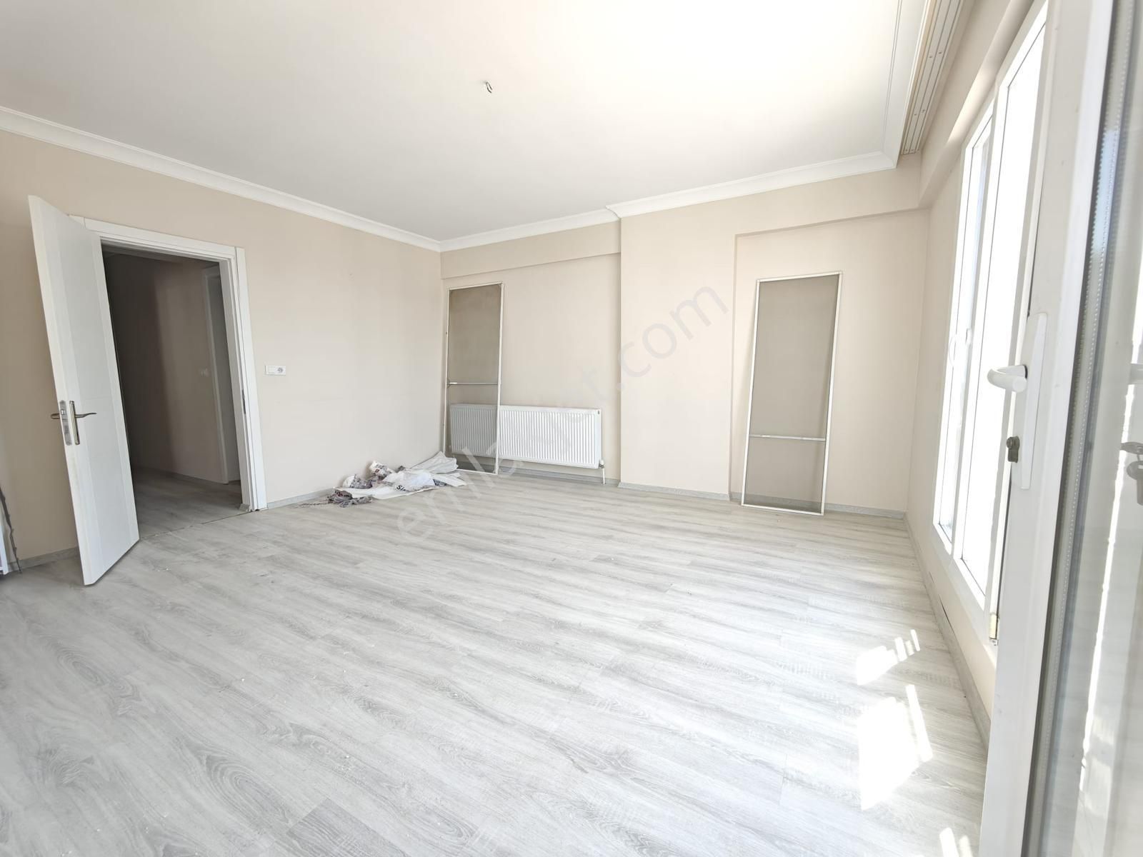 Vizyon Gayrimenkul'den Ring Yolunda Ara Kat Yatırımlık Daire - Görsel 9