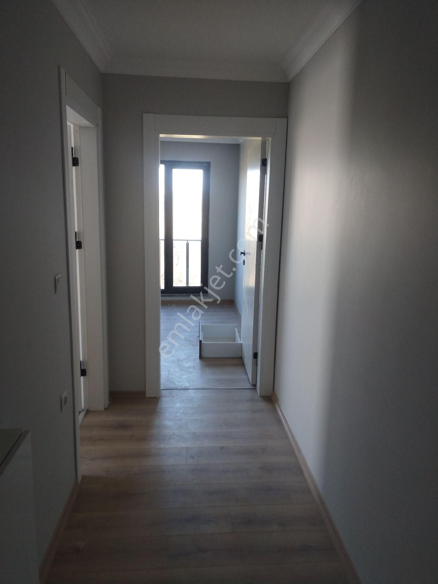 Hasansğa Köyiçi 3+1 .150m.2ve3.kat Dublex Kombili Asansörlü Otopaklı Sıfır Dublex Daire - Görsel 26