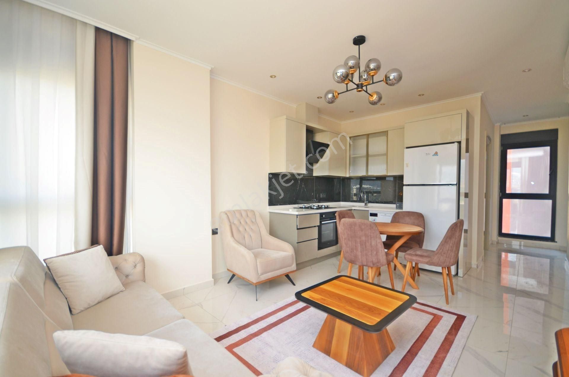 Alanya Demirtaş’ta Deniz & Havuz Manzaralı Full Eşyalı 2+1 Daire - Görsel 2