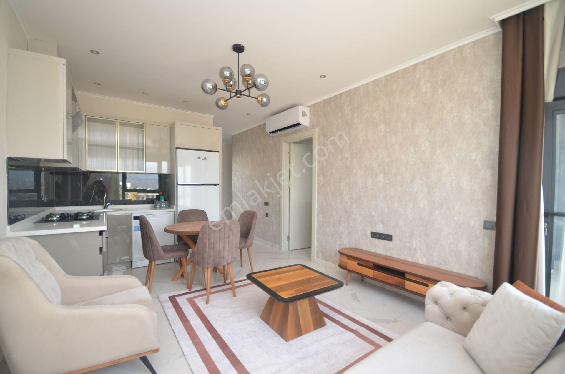 Alanya Demirtaş’ta Deniz & Havuz Manzaralı Full Eşyalı 2+1 Daire - Görsel 5