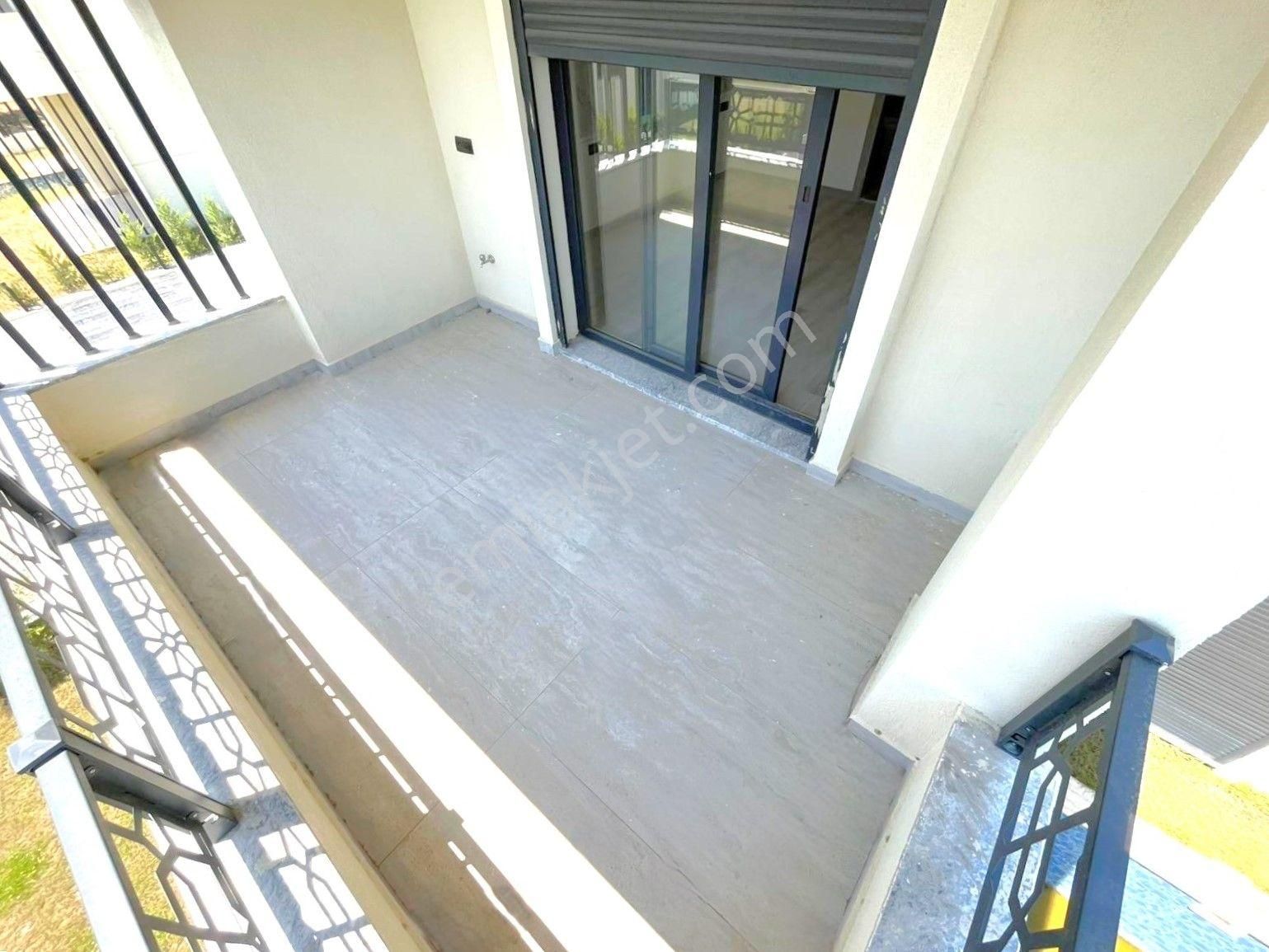 Güre'de Muhteşem Kazdağları Ve Deniz Manzaralı Ultra Lüks Site İçi Bağımsız Havuzlu 4+1satılık Villa - Görsel 13