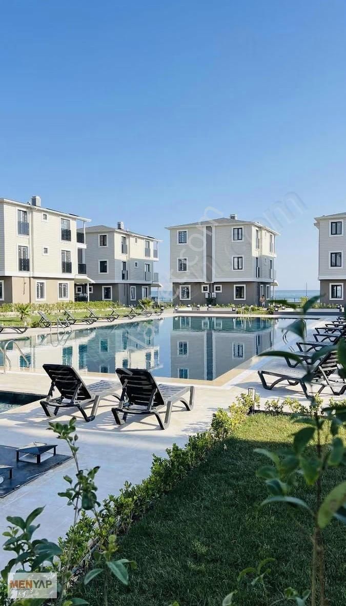 Güvenlikli Site İçinde Havuzlu 4+1 Denize Sıfır İskanlı Villa - Görsel 18