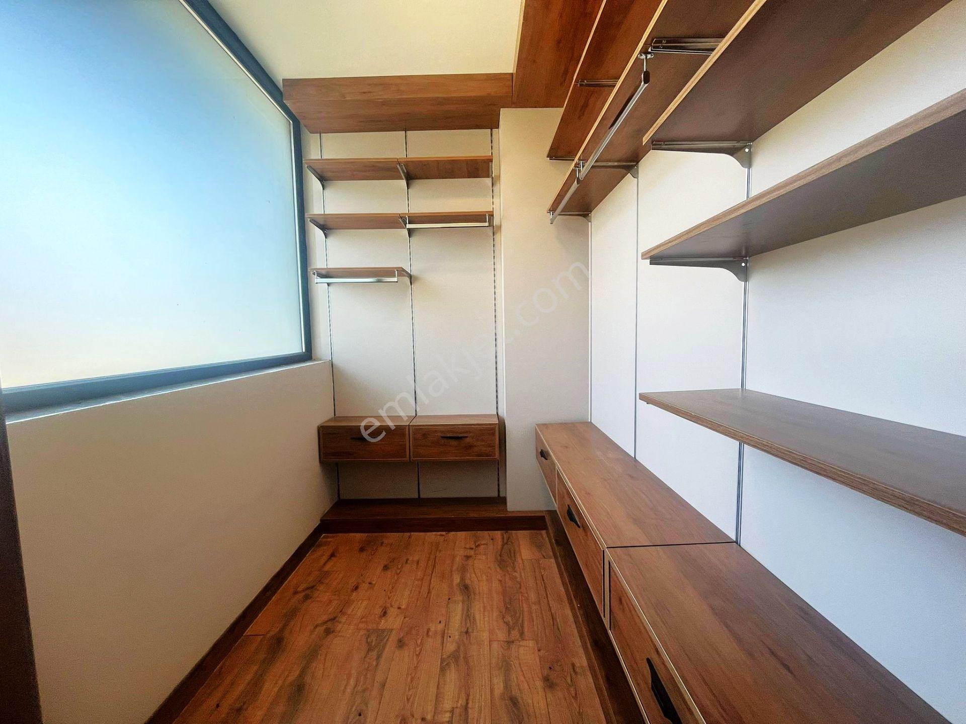 Aygül'den Güre'de Tam Bağımsız Havuzlu Yerden Isıtmalı Giyinme Odalı Şömineli Lüks 3+1 Satılık Villa - Görsel 17