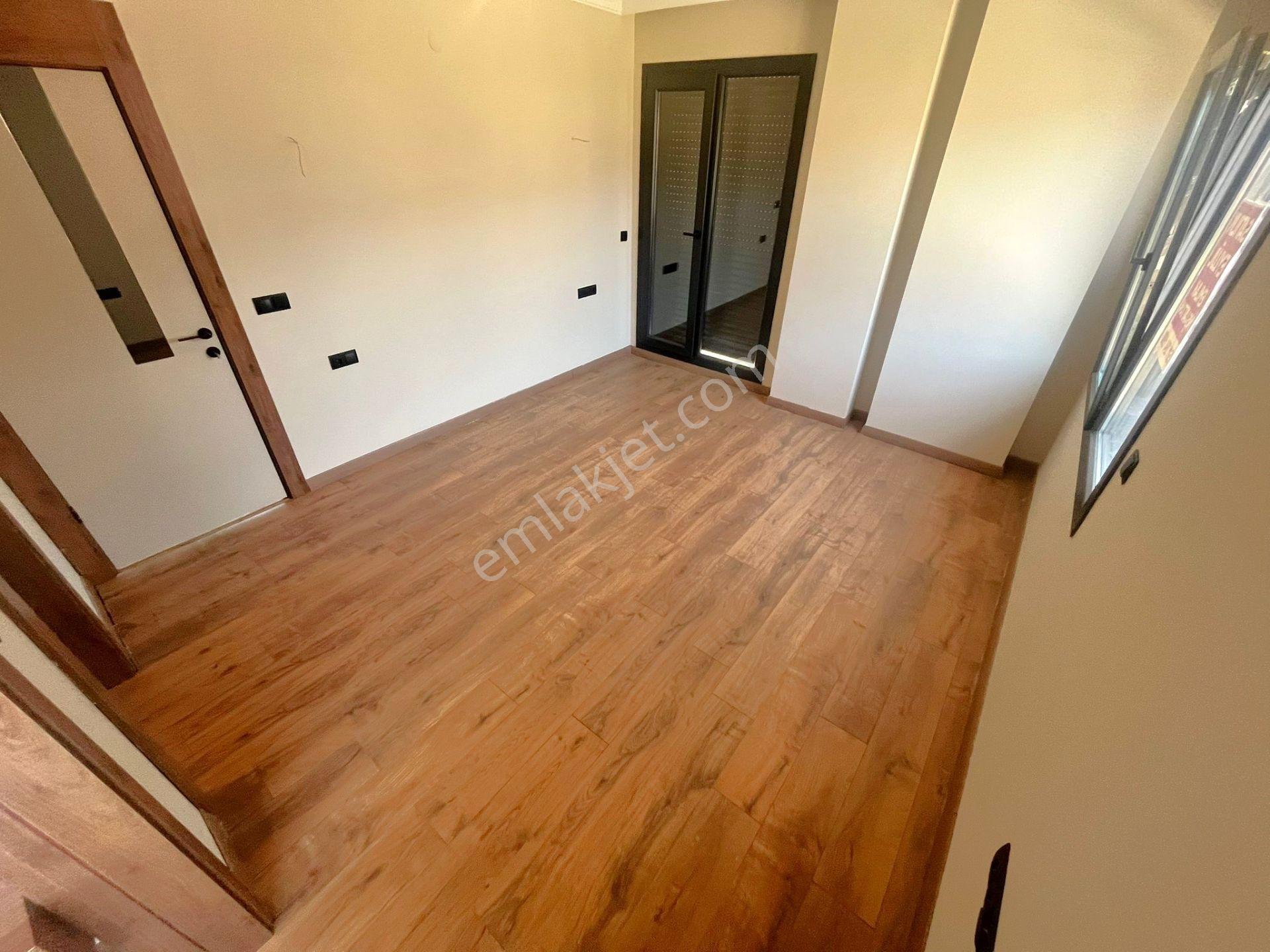 Aygül'den Güre'de Tam Bağımsız Havuzlu Yerden Isıtmalı Giyinme Odalı Şömineli Lüks 3+1 Satılık Villa - Görsel 16