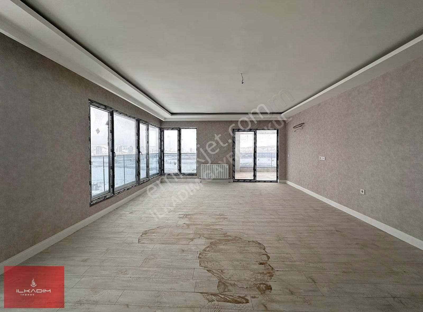 Ovacıkta Çift Bloklu Sitede Güney Batı Cephe 4+1 - Görsel 25