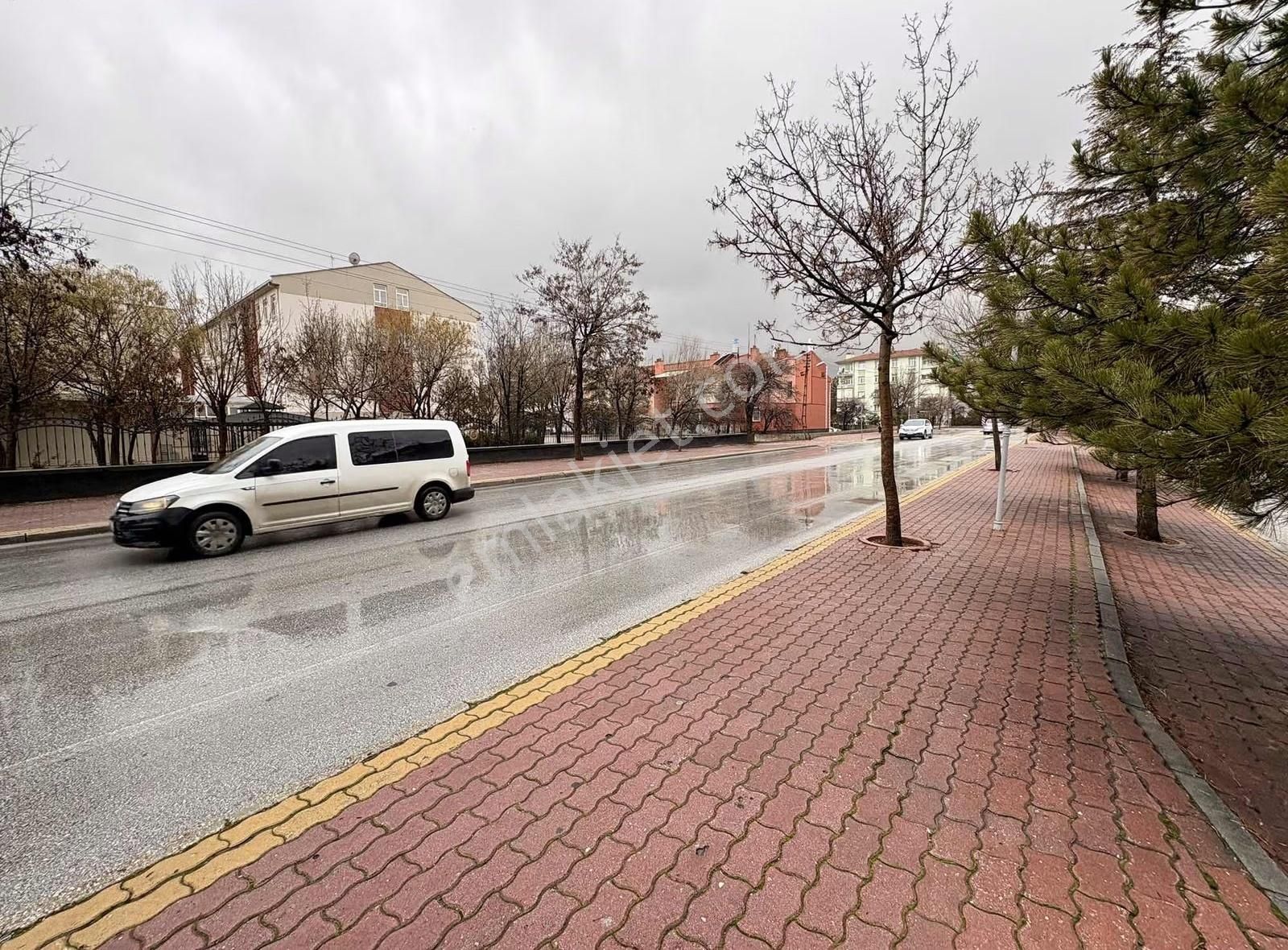 Özlemyardımcı'dan Binkonut Mahallesi'nde Kiralık Arakat2+1 Daire - Görsel 13