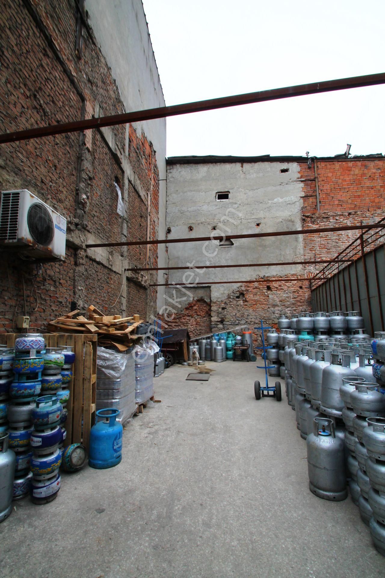 Fatih Atlamataşı Cad.yakını Depolu Kiracılı 374m2 Satılık Bina - Görsel 9