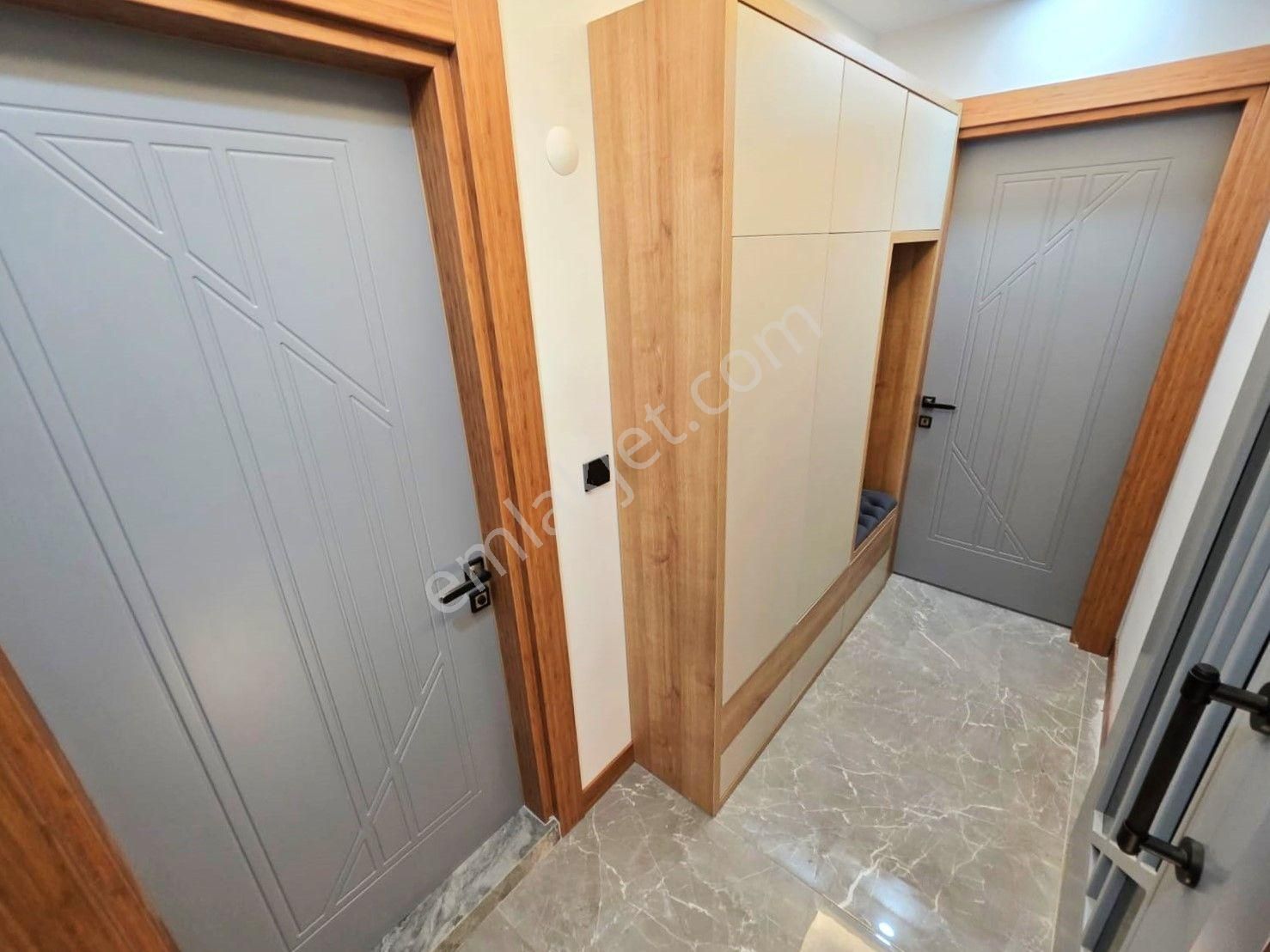 Aygül'den Akçay'da Keyifli Oturumuyla Şık Tasarımlı Denize Yakın Mesafede Ara Kat 1+1 Satılık Daire - Görsel 22