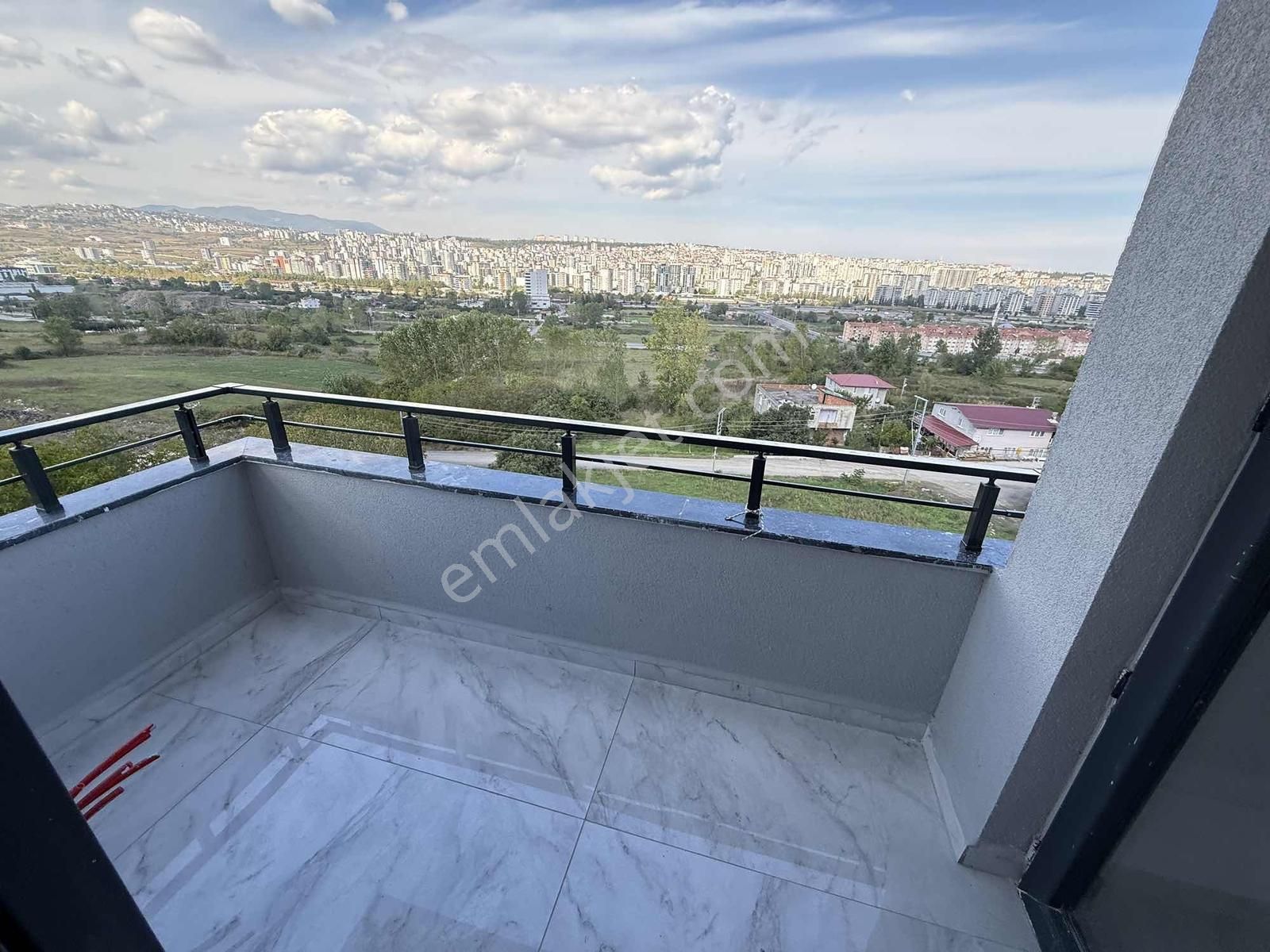 Şehir Hastanesine Çok Yakın 1+1 Sıfır Lüks Manzaralı Daireler - Görsel 18