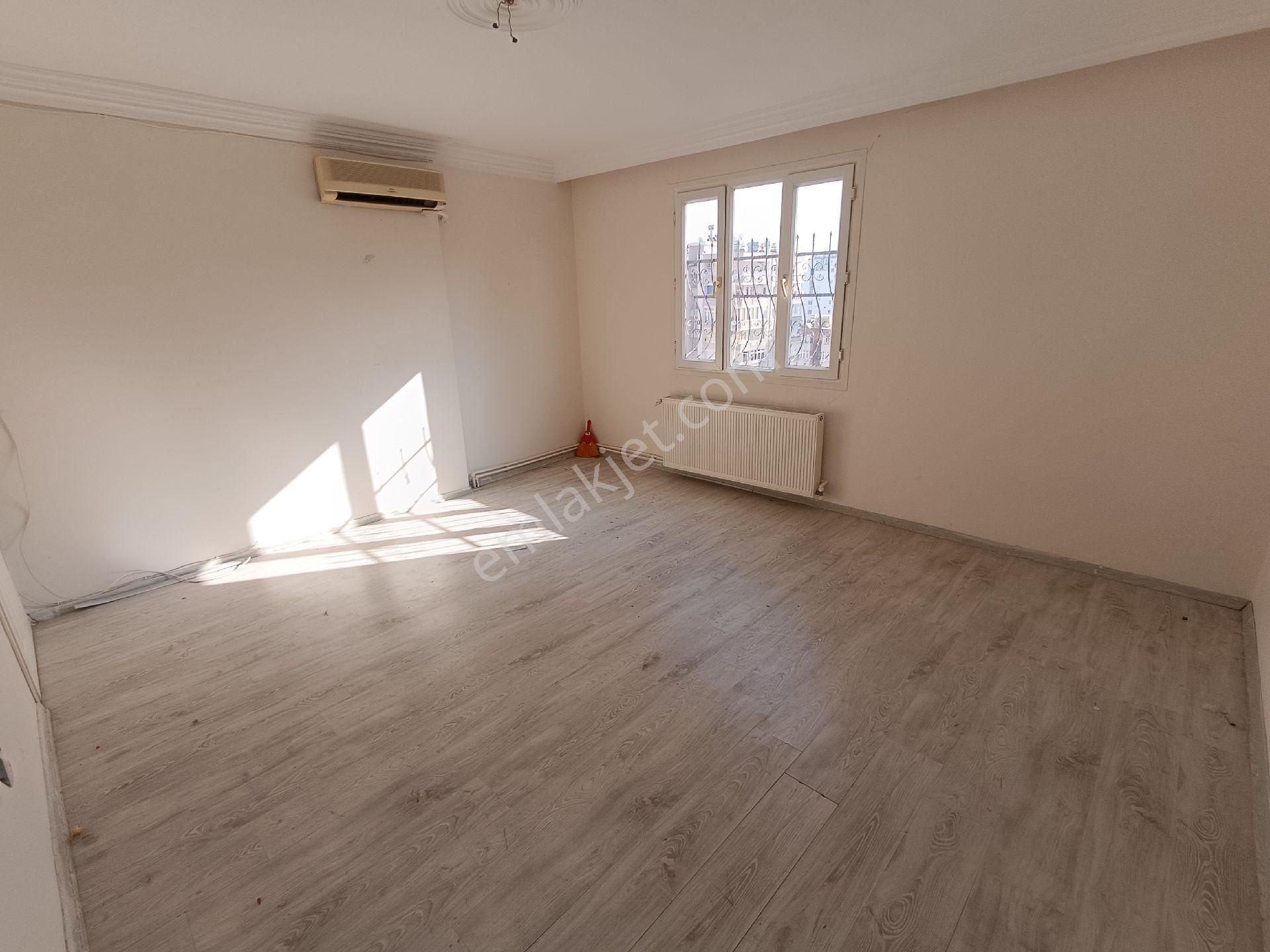 S.demirel Ve T.özalın Ortasında 3+1 Kapalı Mutfak+kombili+çift Banyolu +geniş Ferah Kiralık Daire - Görsel 22