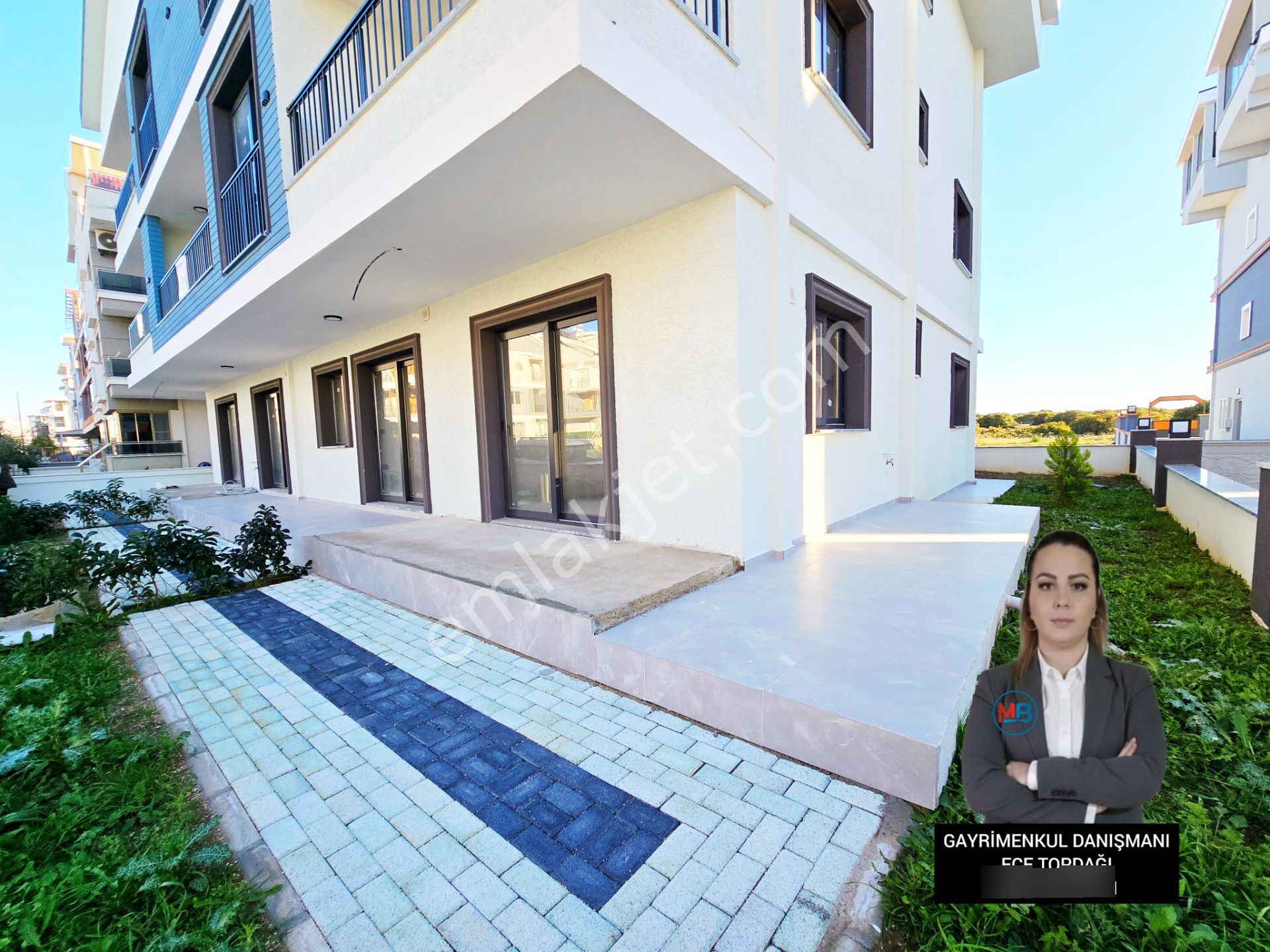 Didim'de Satılık 2+1 Denize Yakın Bahçeli Yüksek Giriş Asansörlü Daire !