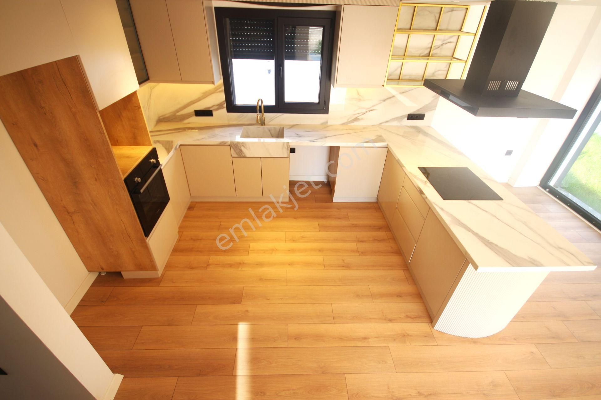 Güre'de Aygül'den Sıfır Tam Bağımsız Havuzlu,saunalı,şömineli Ultra Lüks 4+1 Satılık Müstakil Villa - Görsel 6