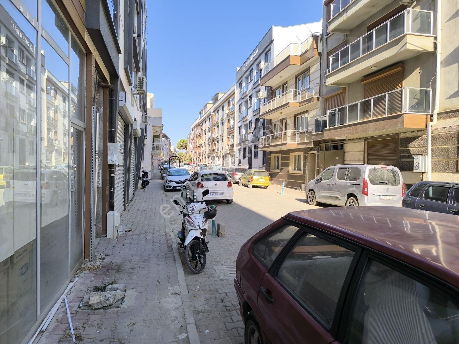 Manisa Yunusemre Muradiye 2 Yıllık 58 M2 Wc'li Dükkan 1.850.000 - Görsel 12