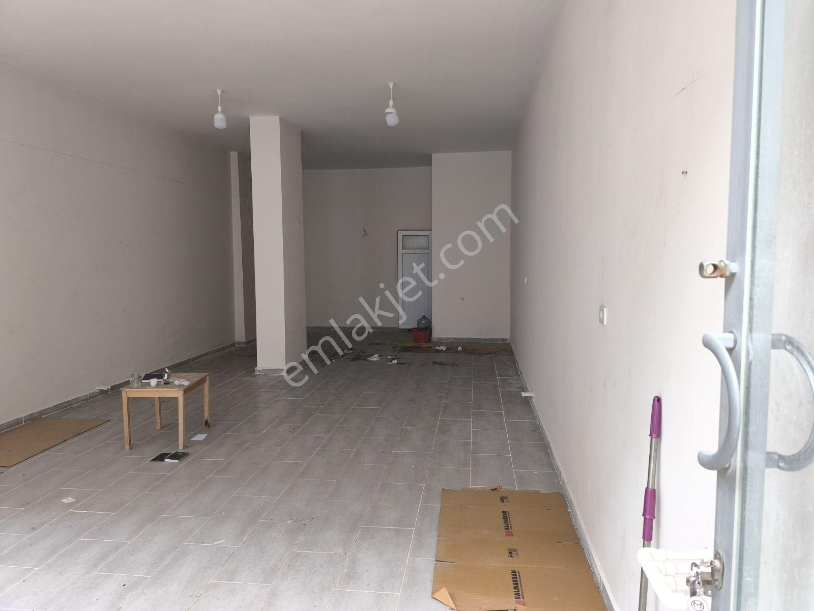 Manisa Yunusemre Muradiye 2 Yıllık 58 M2 Wc'li Dükkan 1.850.000 - Görsel 28