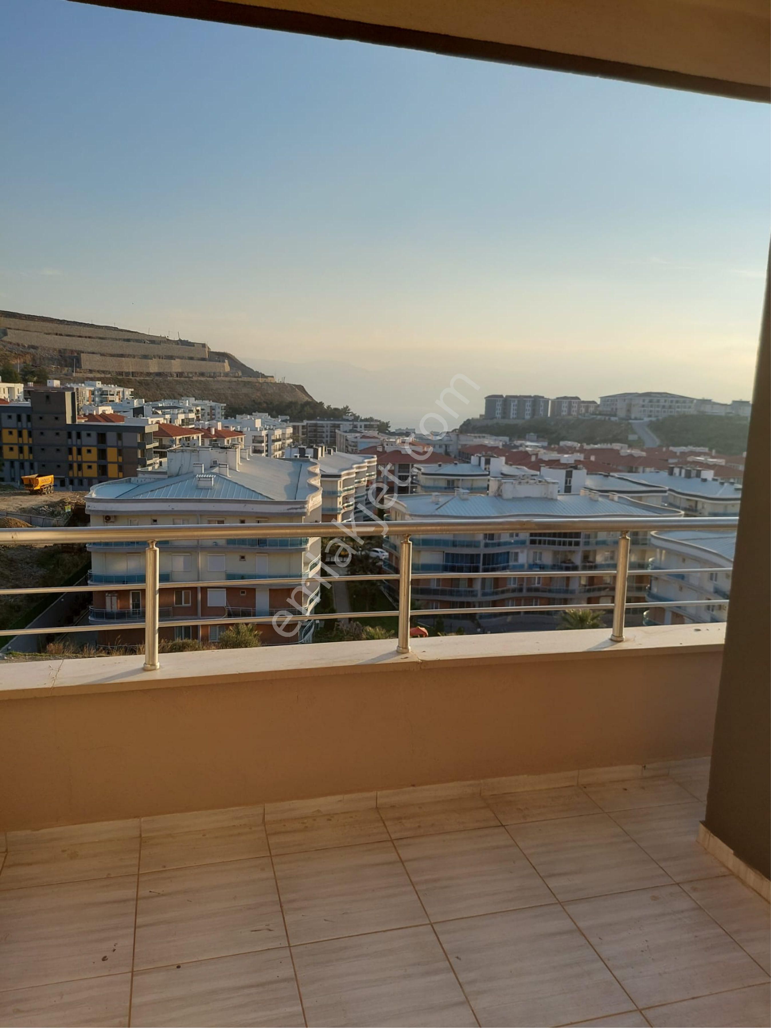 Kuşadası Değirmendere Mahallesi’nde Acilen Satılık 3 + 1 Dairemiz Bulunmaktadır - Görsel 2