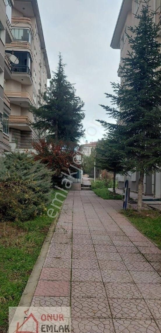 Batıkentte Metroda Satılık Daire - Görsel 13