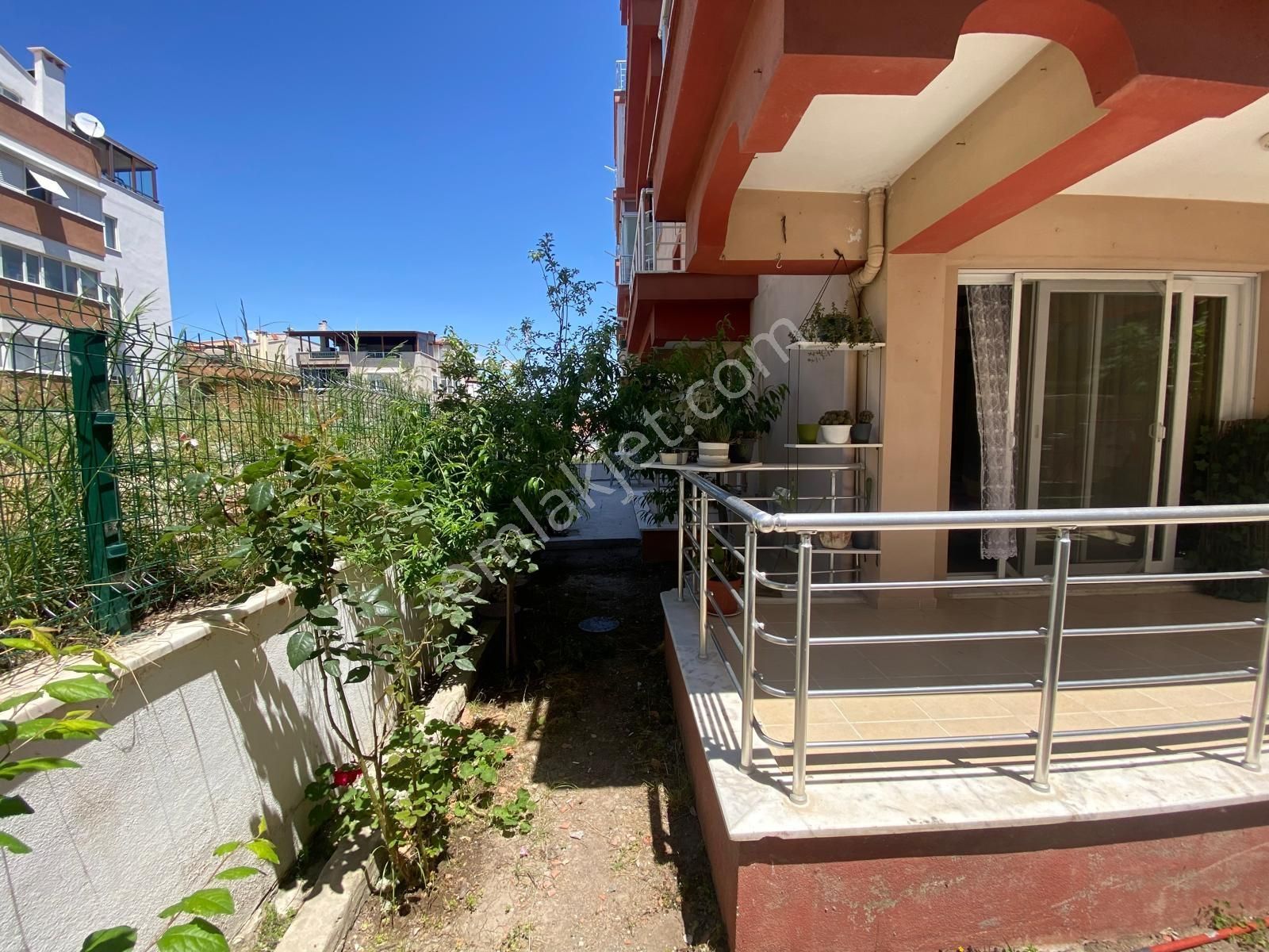 Borsem-dikili Gazipaşa'da Denize 200 M Satılık Bahçe Katı Daire - Görsel 10