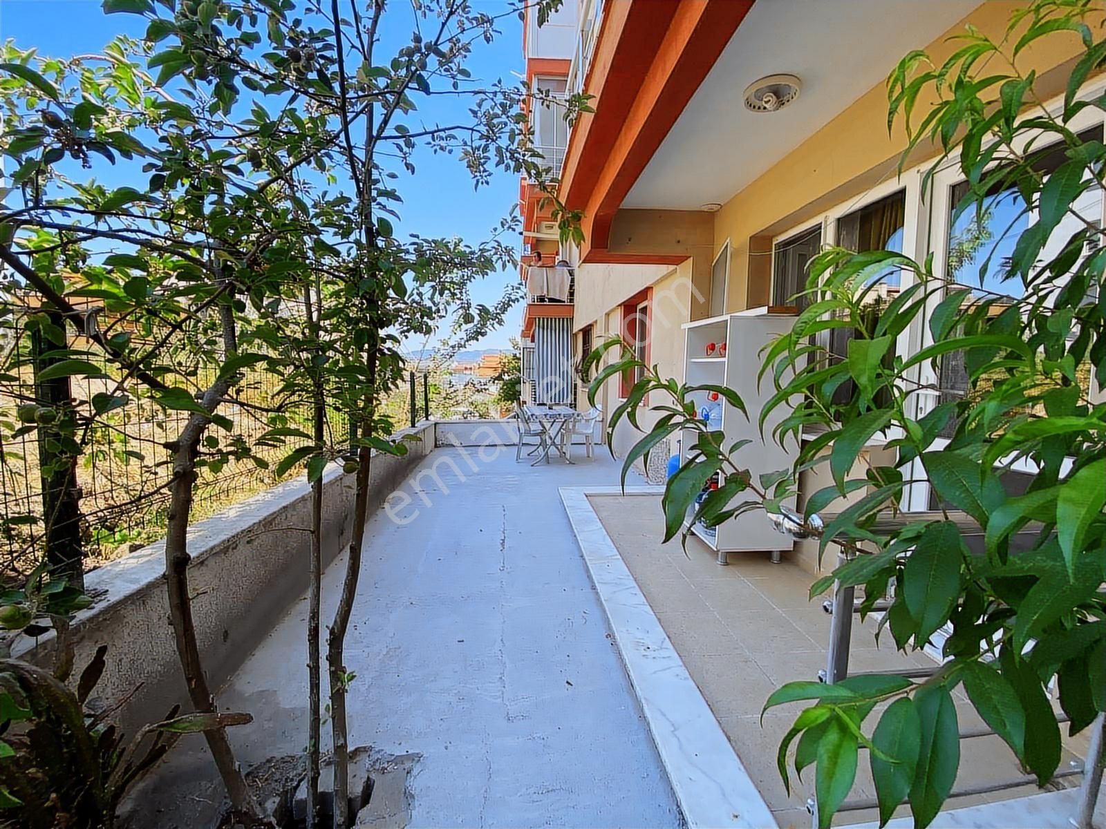 Borsem-dikili Gazipaşa'da Denize 200 M Satılık Bahçe Katı Daire - Görsel 11