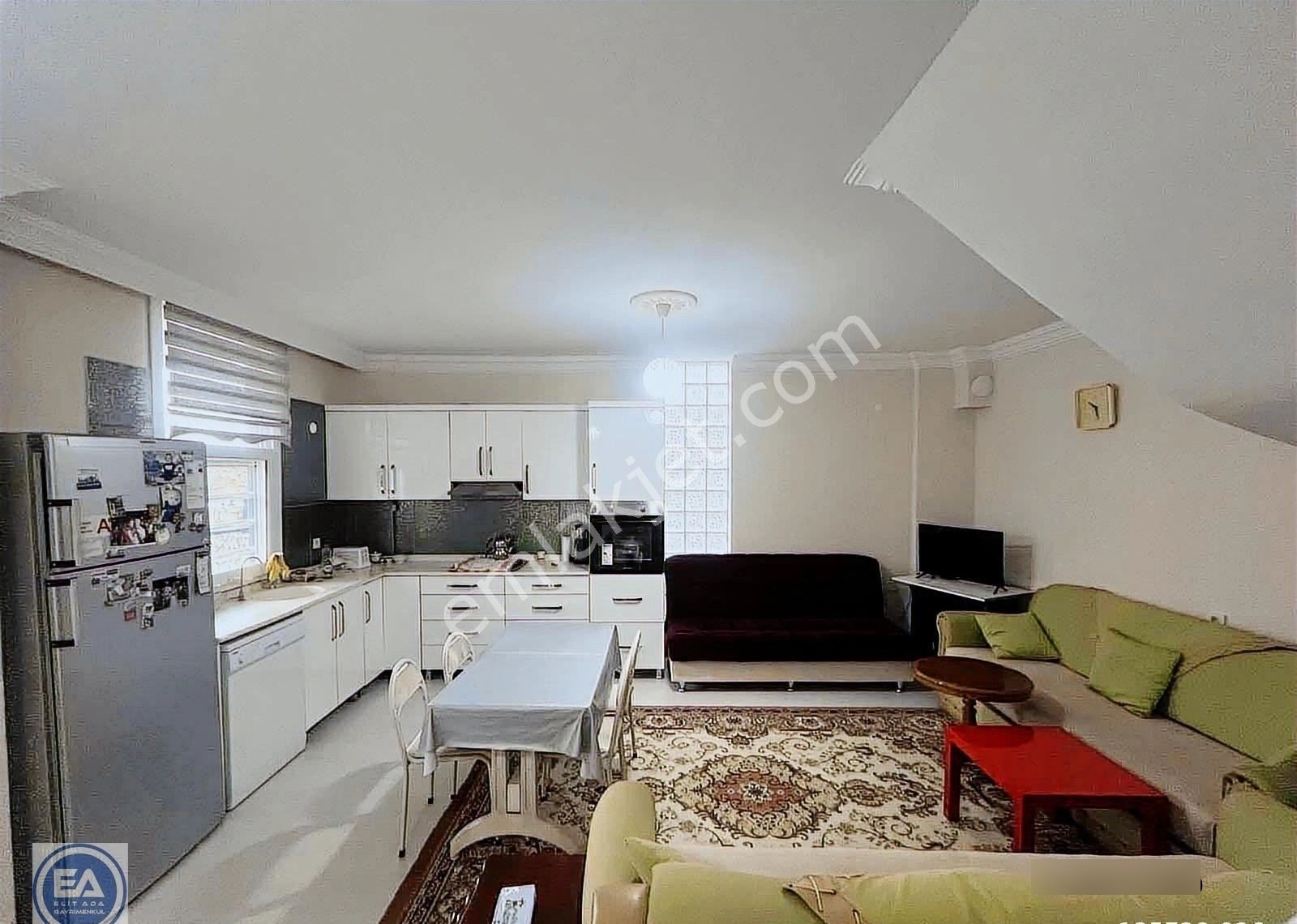 Kuşadası'nda Aciil Manzaralı Tek Müstakil Havuzlu Yazlık - Görsel 18