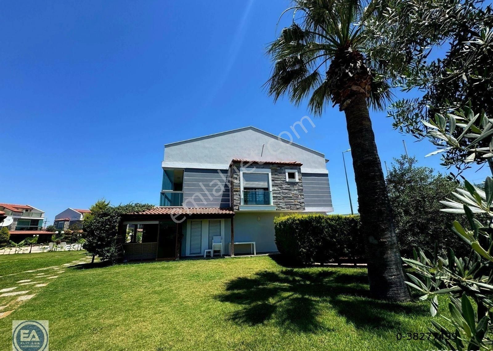 Davutlarda Havuzlu Site İçinde | Köşe Konum | Lüks Villa - Görsel 3