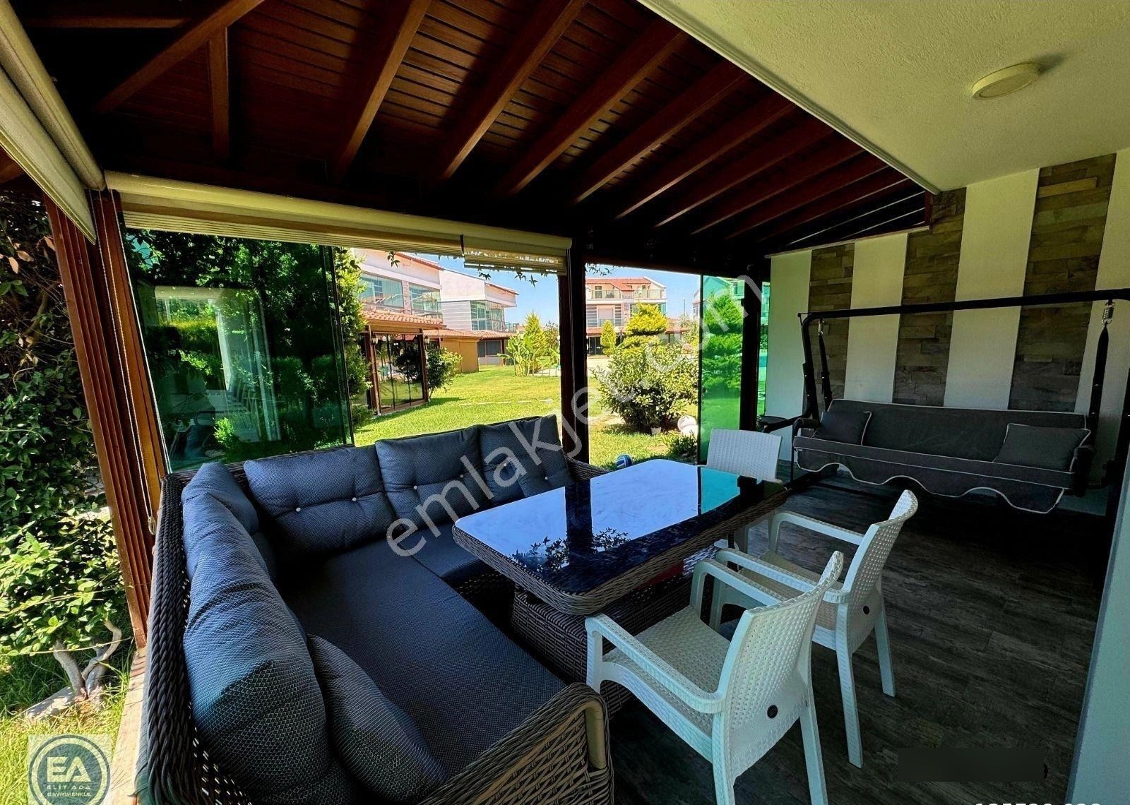 Davutlarda Havuzlu Site İçinde | Köşe Konum | Lüks Villa - Görsel 29