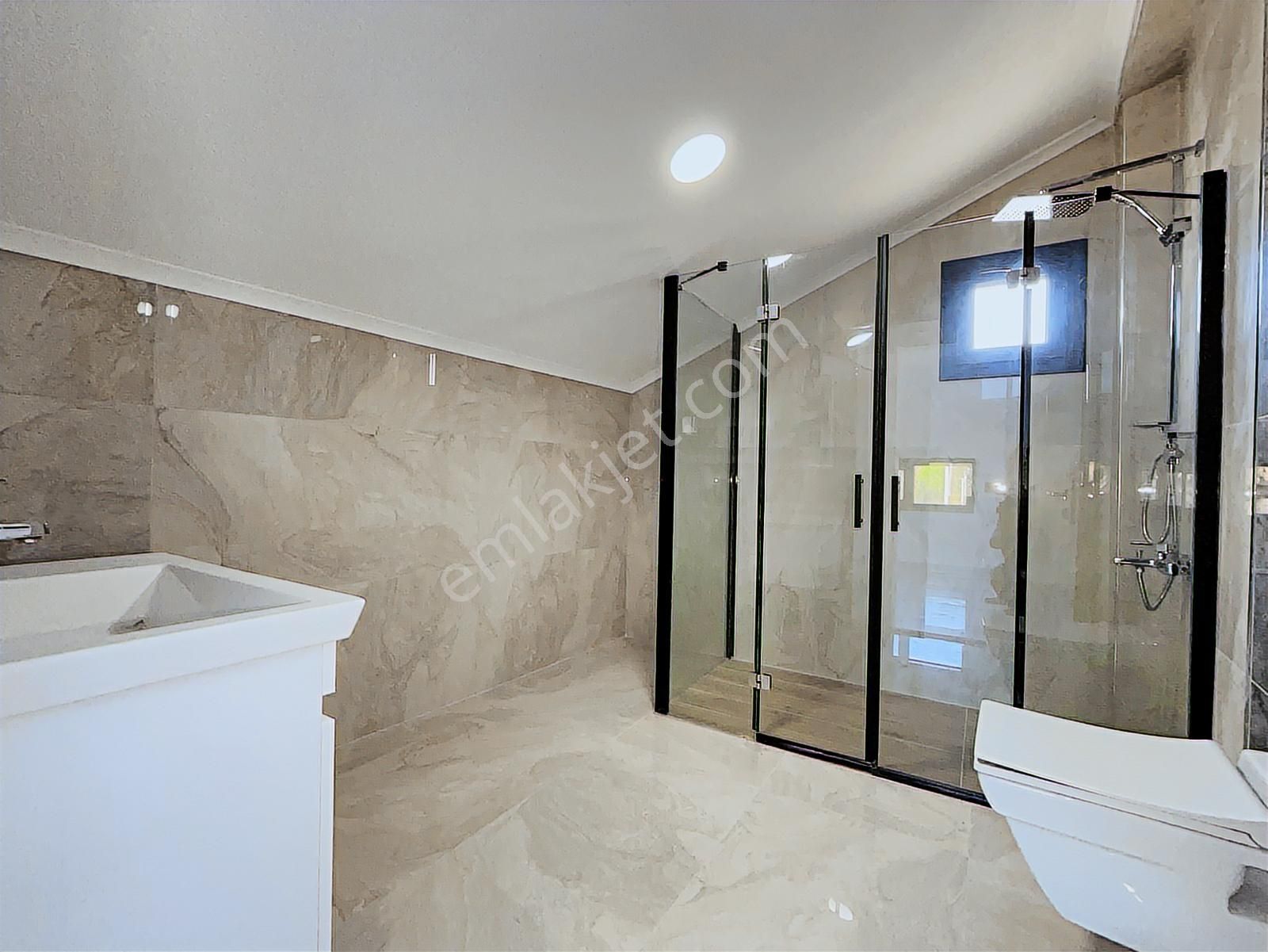 Dikili Salihleraltı'nda Denize 100 M. Satılık 5+1 Lüks Villa - Görsel 26