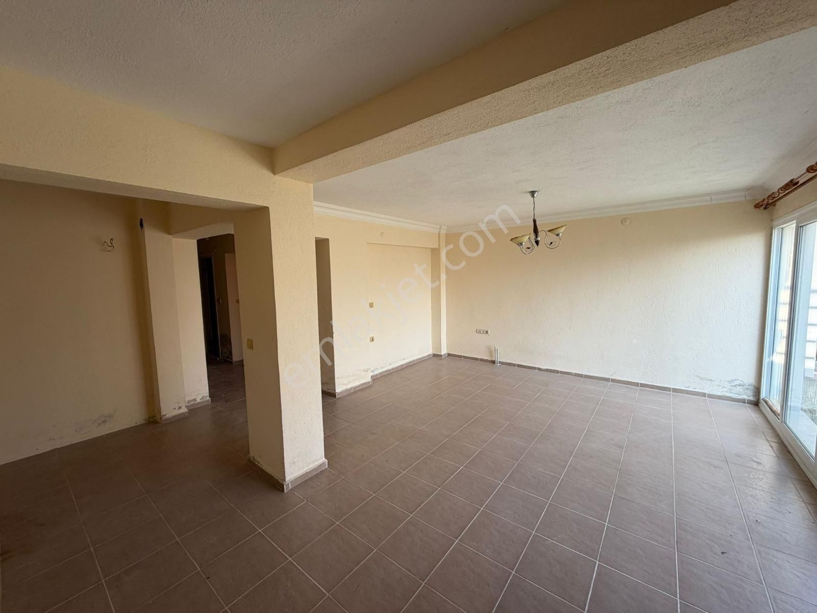 Kuşadası Kadınlar Denizinde 7+2 Fourleks Fırsat Satılık Villa - Görsel 32